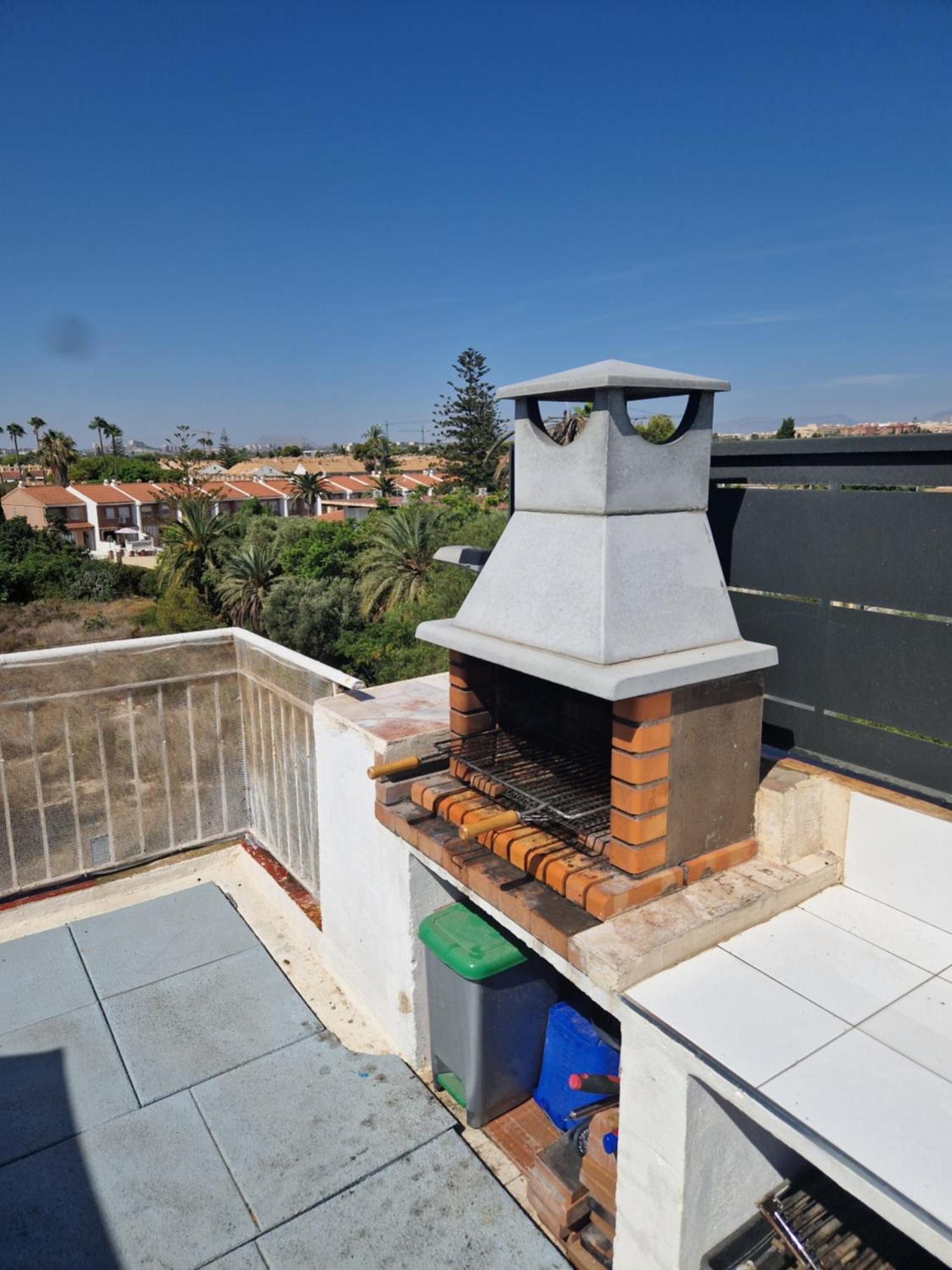 Lovely Beach House With Terrace San Juan Alicante El Campello Exteriör bild